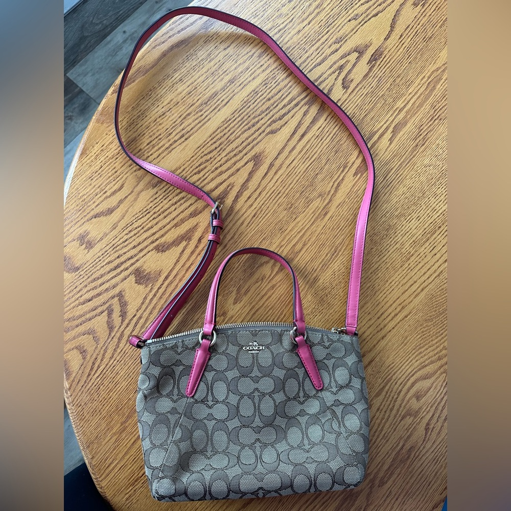 Coach Mini Kelsey Satchel!